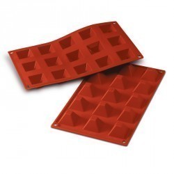 MOULE SILICONE 15 PYRAMIDES...